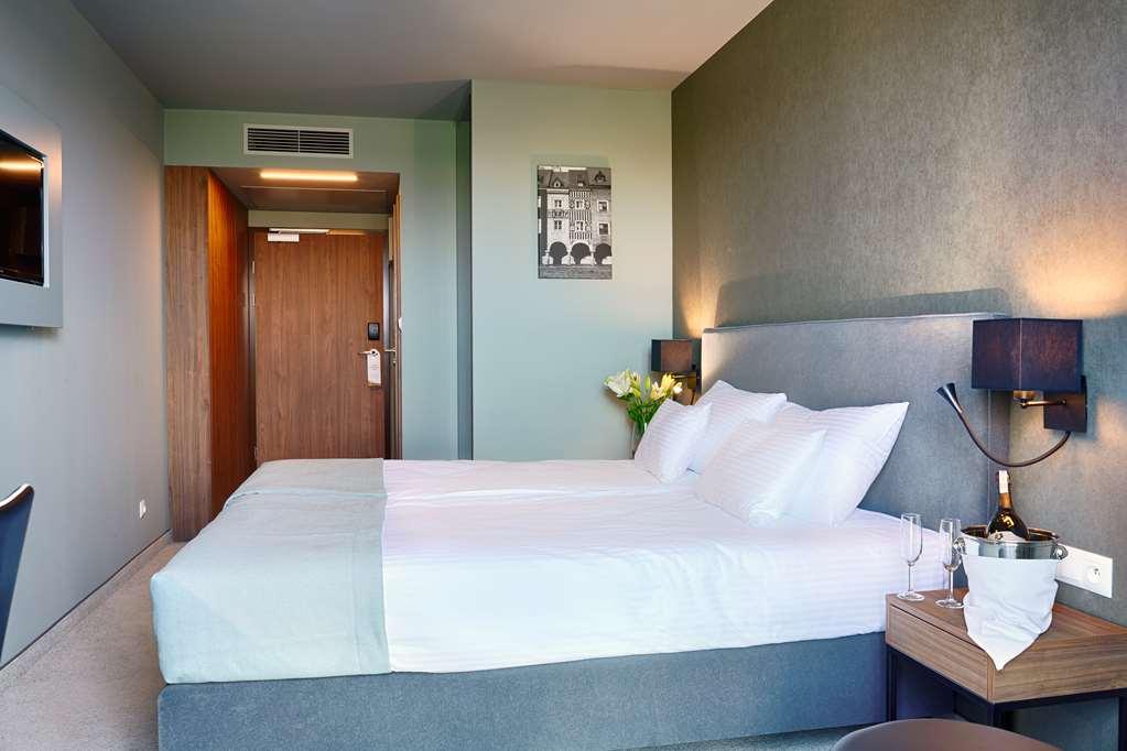 Focus Hotel Poznan Bilik gambar